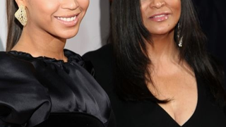 Beyoncé's Mom Is Angry; Elton John Is The New Willy Wonka